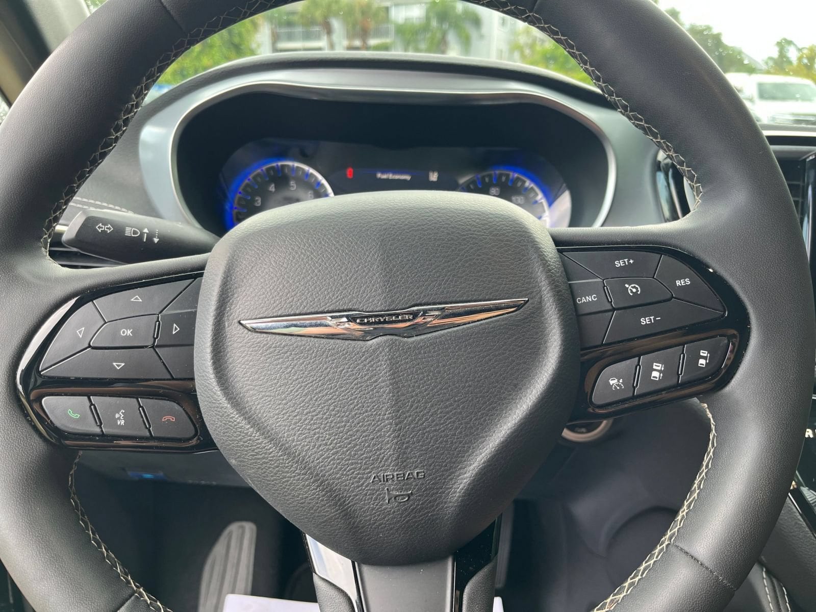 Thumbnail: 2025 Chrysler Pacifica - 28