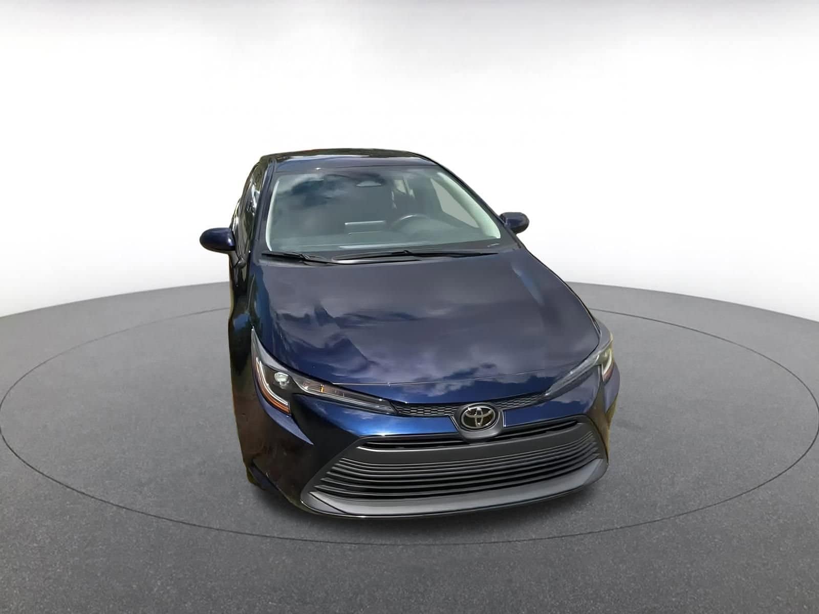 Thumbnail: 2023 Toyota Corolla - 4