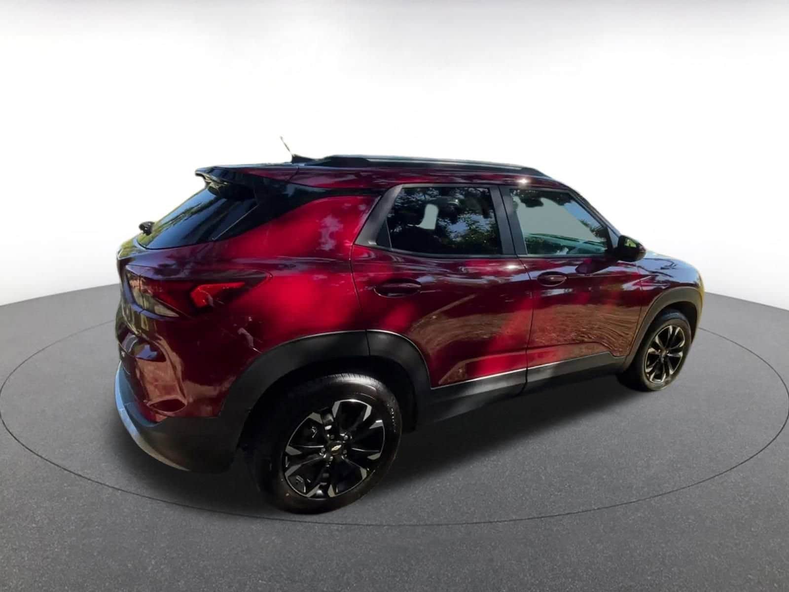 Thumbnail: 2023 Chevrolet TrailBlazer - 14