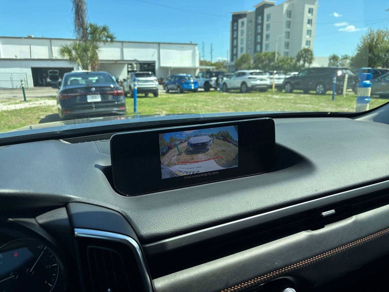 Thumbnail: 2025 Mazda CX-50 - 27