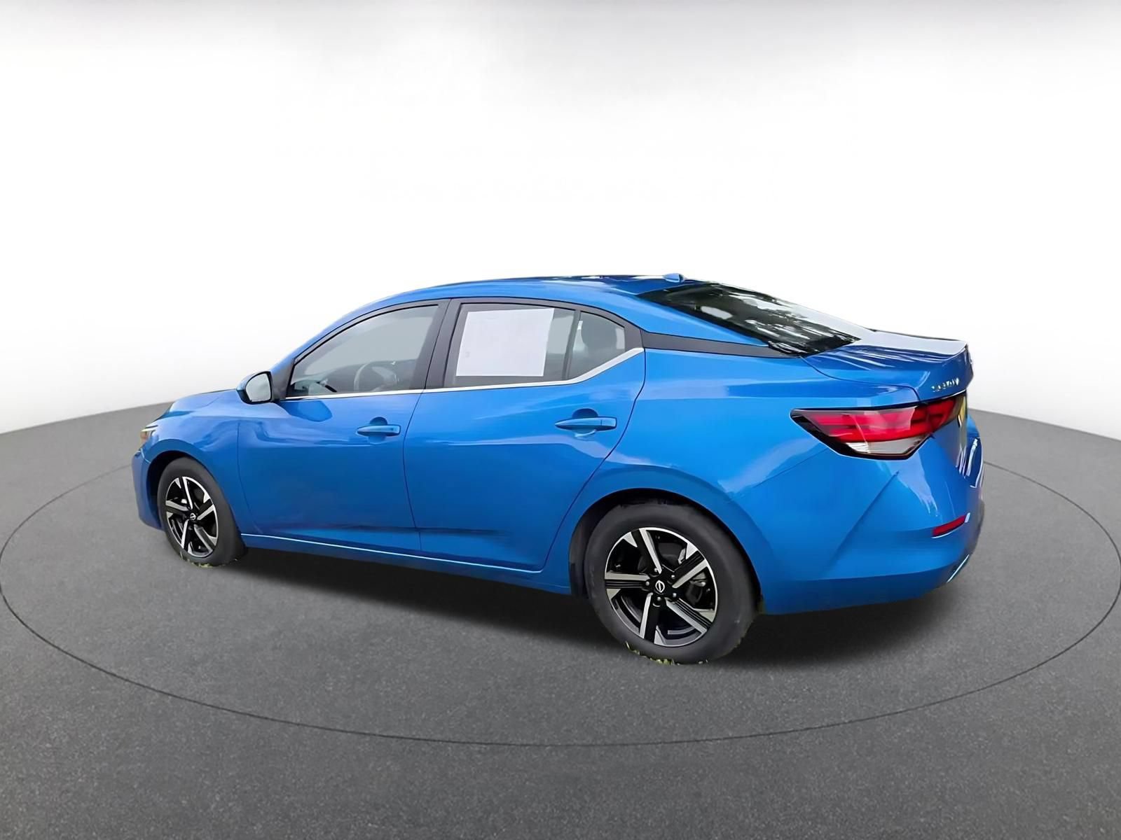 Thumbnail: 2025 Nissan Sentra - 9