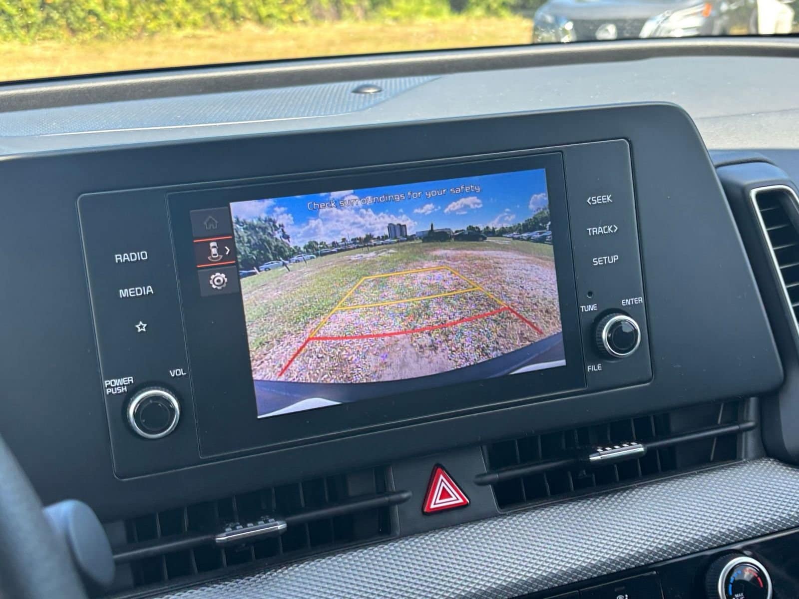 Thumbnail: 2024 Kia Sportage - 17