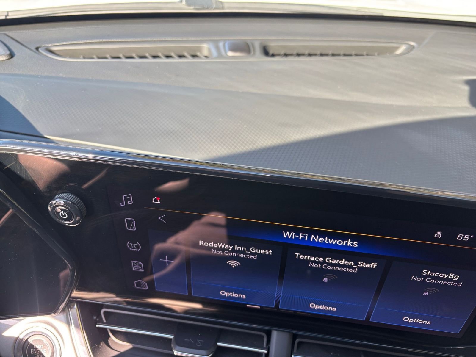 Thumbnail: 2025 Chevrolet Trax - 17