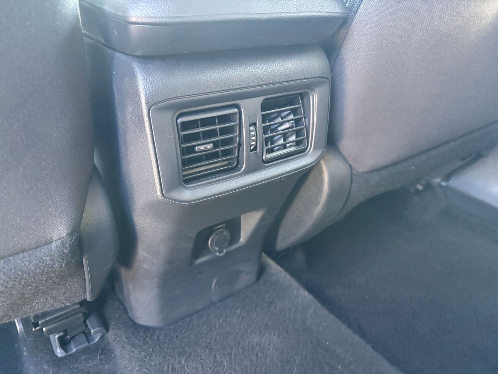 Thumbnail: 2025 Toyota RAV4 - 24