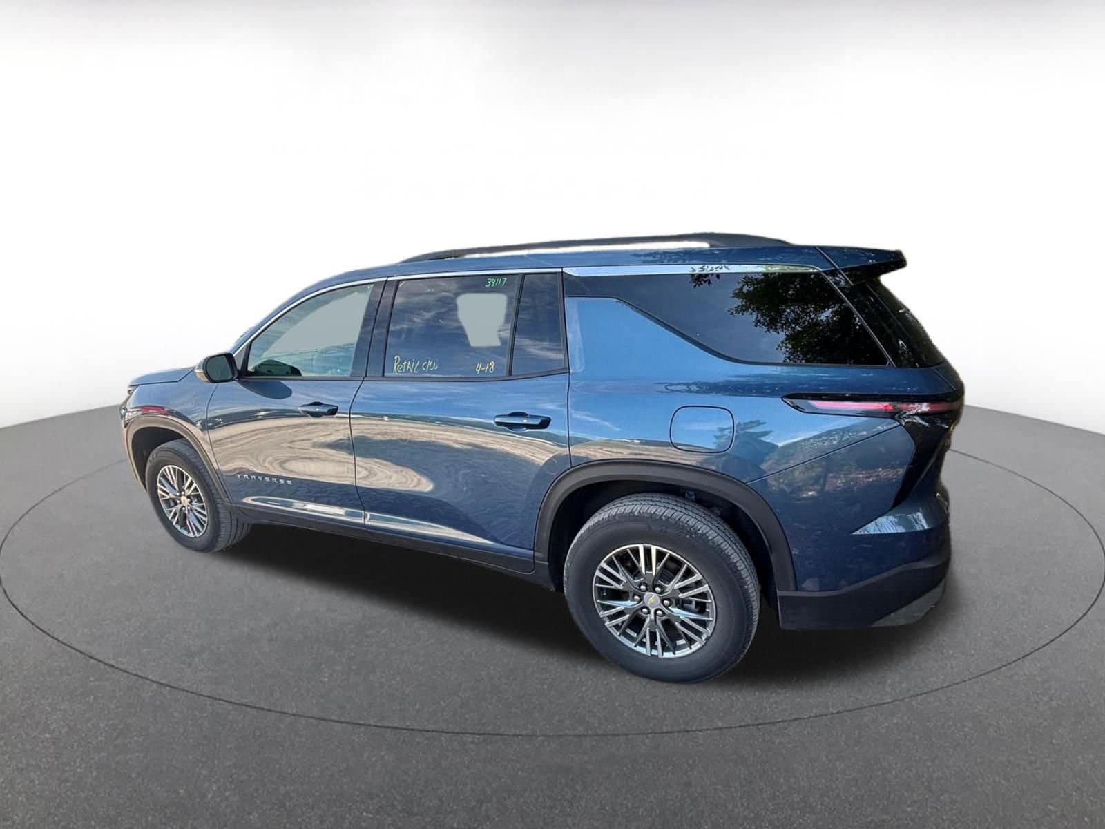 Thumbnail: 2025 Chevrolet Traverse - 5