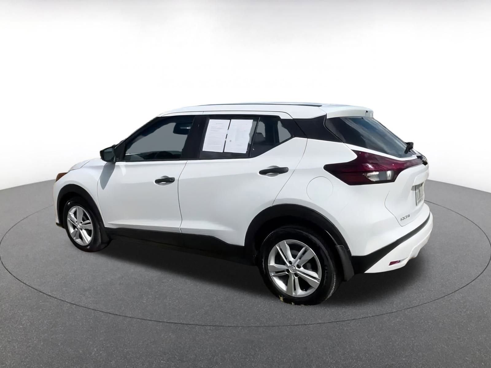 Thumbnail: 2024 Nissan Kicks - 10
