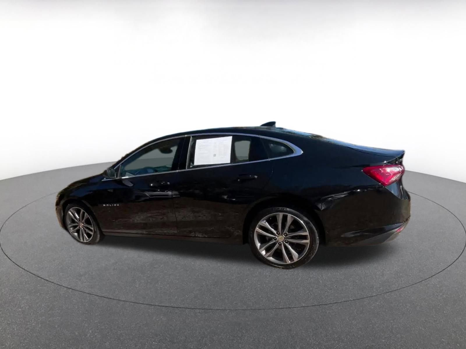 Thumbnail: 2024 Chevrolet Malibu - 9