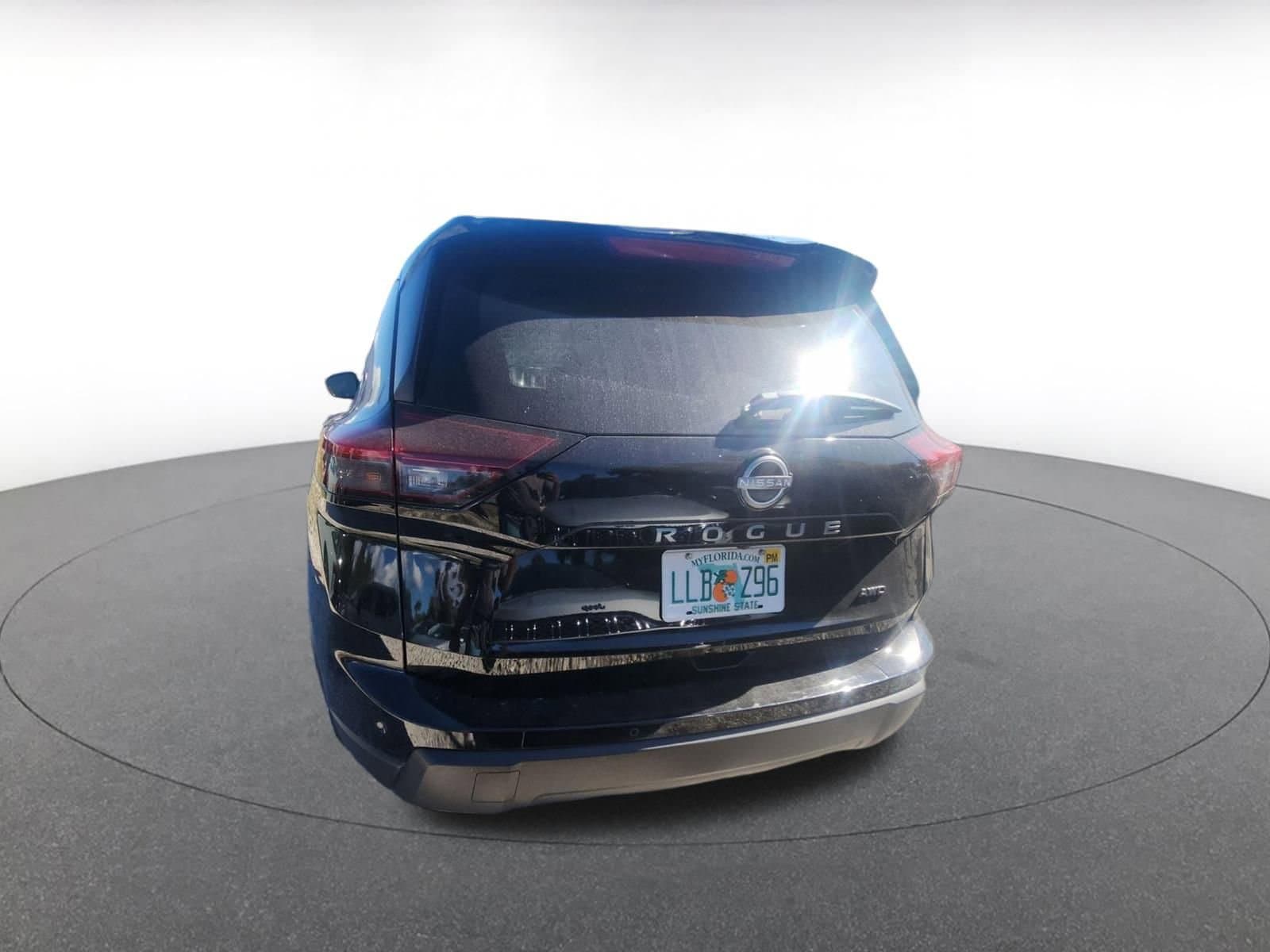 Thumbnail: 2025 Nissan Rogue - 6