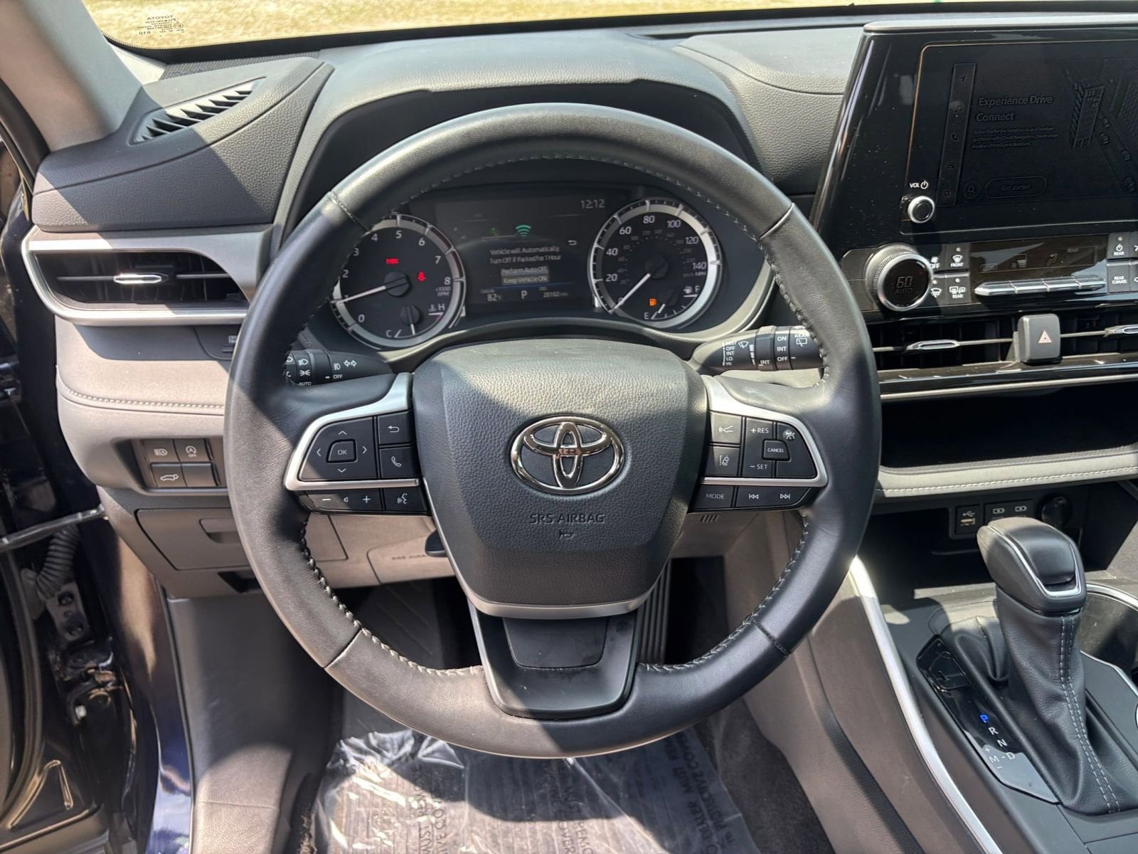 Thumbnail: 2025 Toyota Highlander - 30