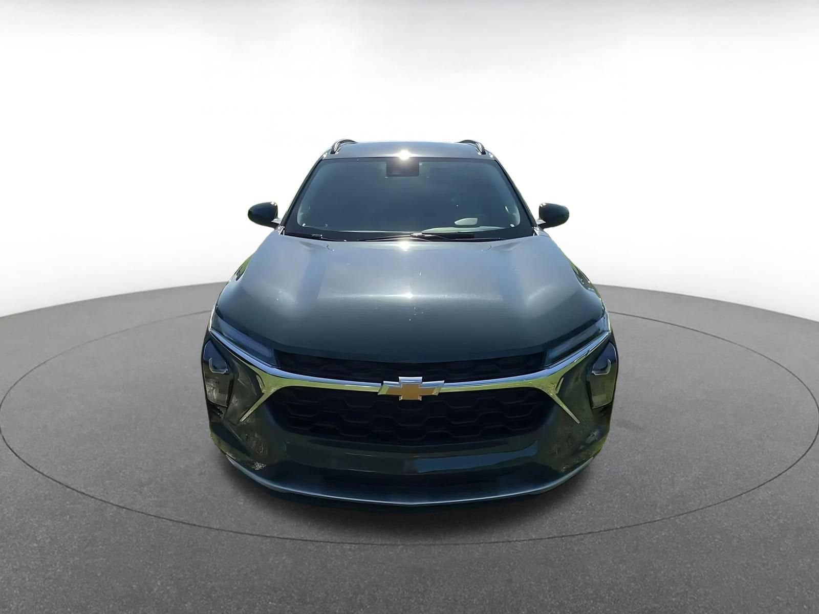 Thumbnail: 2025 Chevrolet Trax - 4