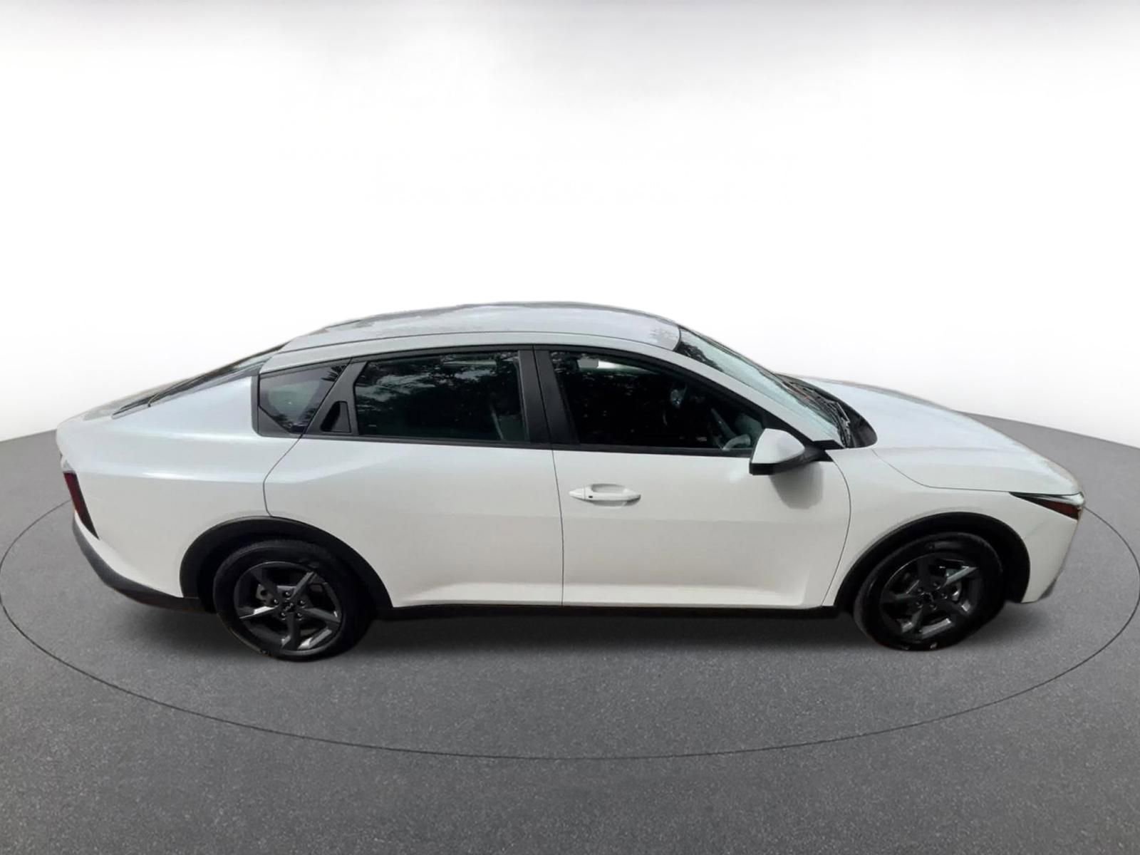 Thumbnail: 2025 Kia K4 - 16