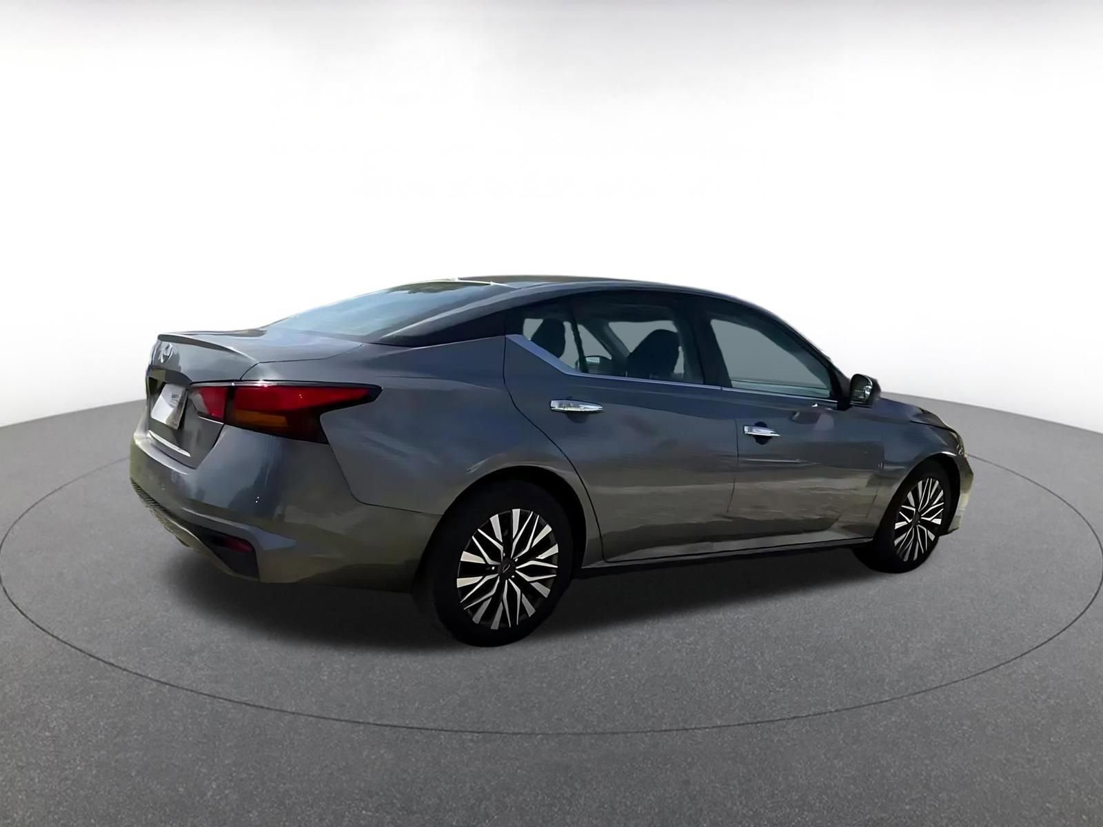 Thumbnail: 2025 Nissan Altima - 14