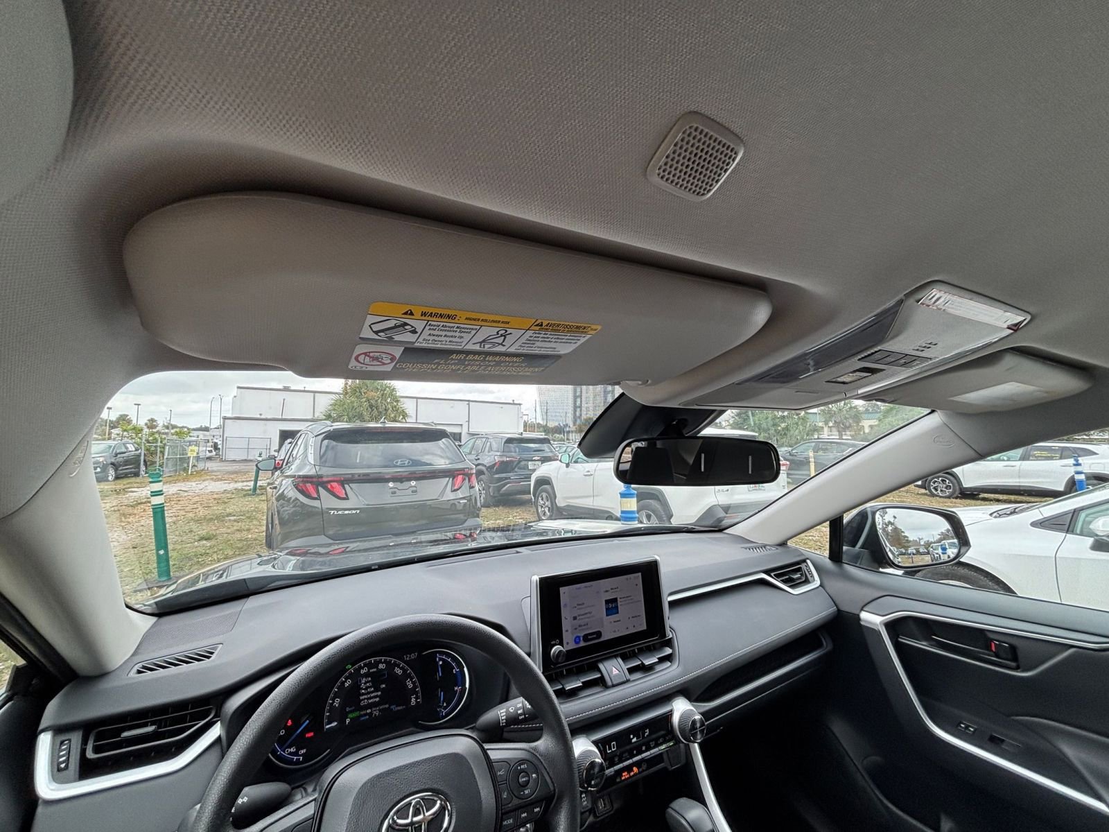 Thumbnail: 2025 Toyota RAV4 - 33