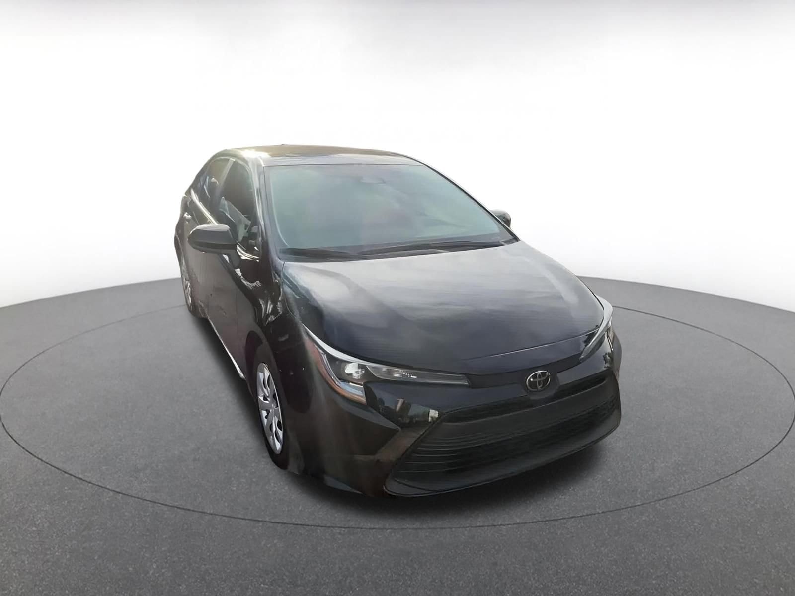 Thumbnail: 2025 Toyota Corolla - 3