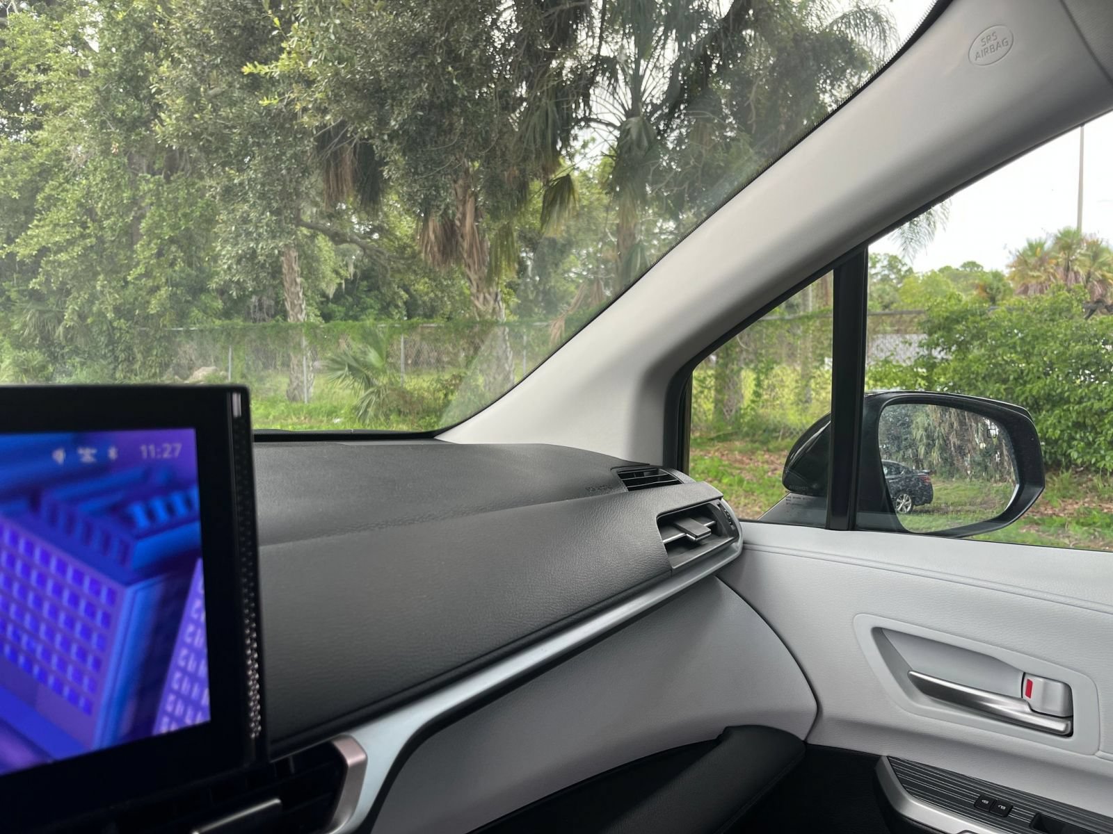 Thumbnail: 2025 Toyota Sienna - 32