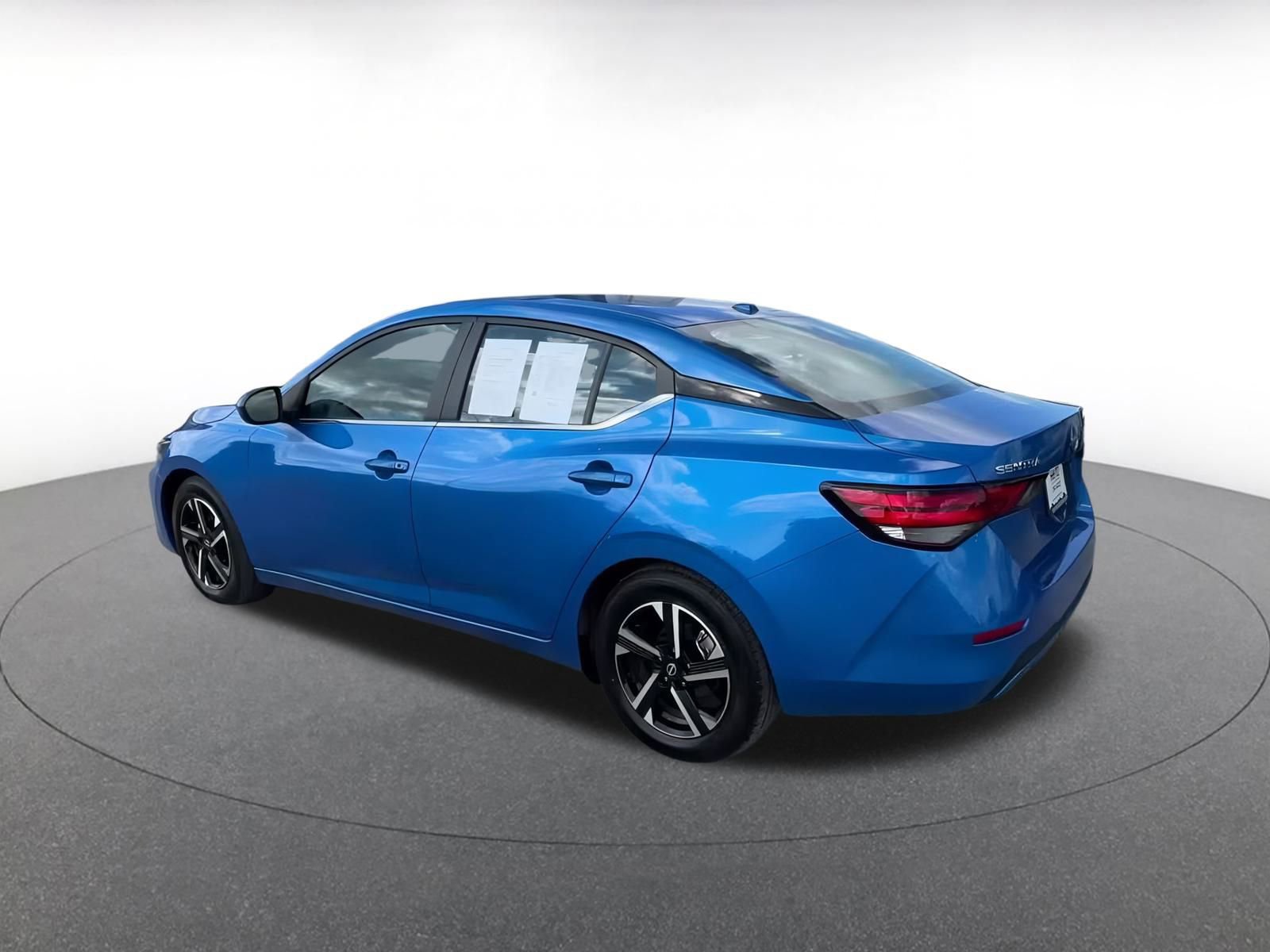 Thumbnail: 2024 Nissan Sentra - 10