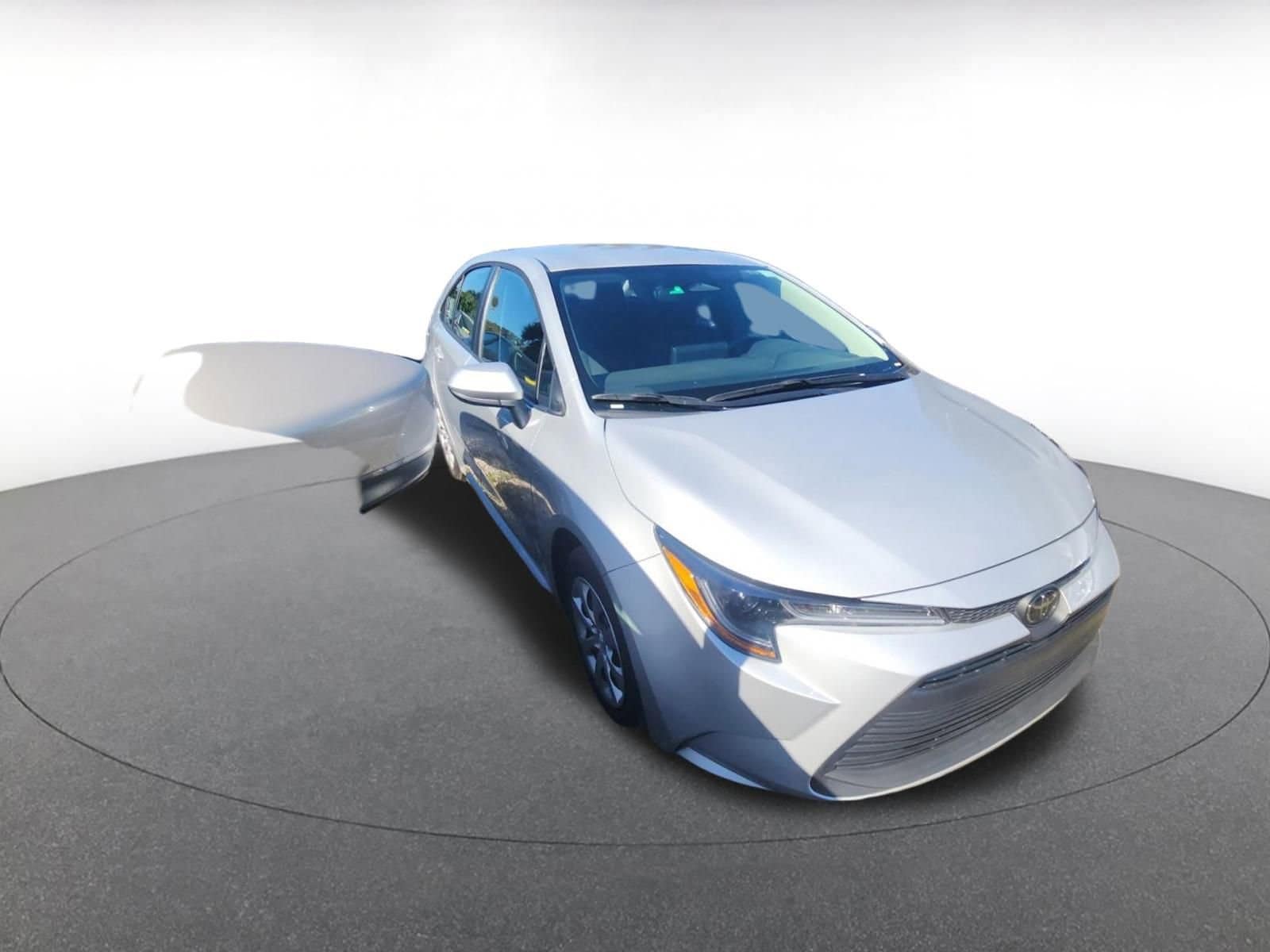 Thumbnail: 2025 Toyota Corolla - 1