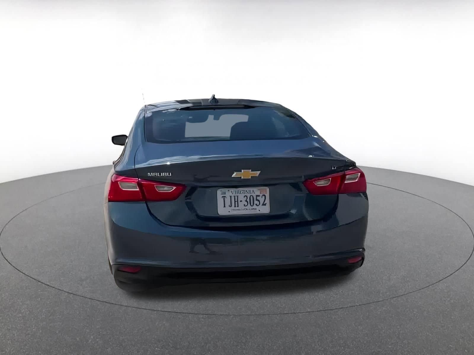 Thumbnail: 2024 Chevrolet Malibu - 12