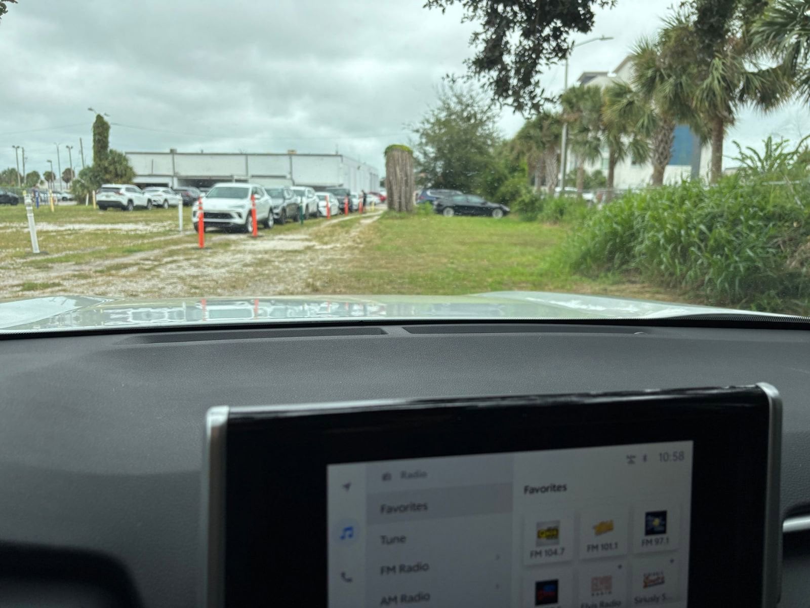 Thumbnail: 2025 Toyota RAV4 - 18