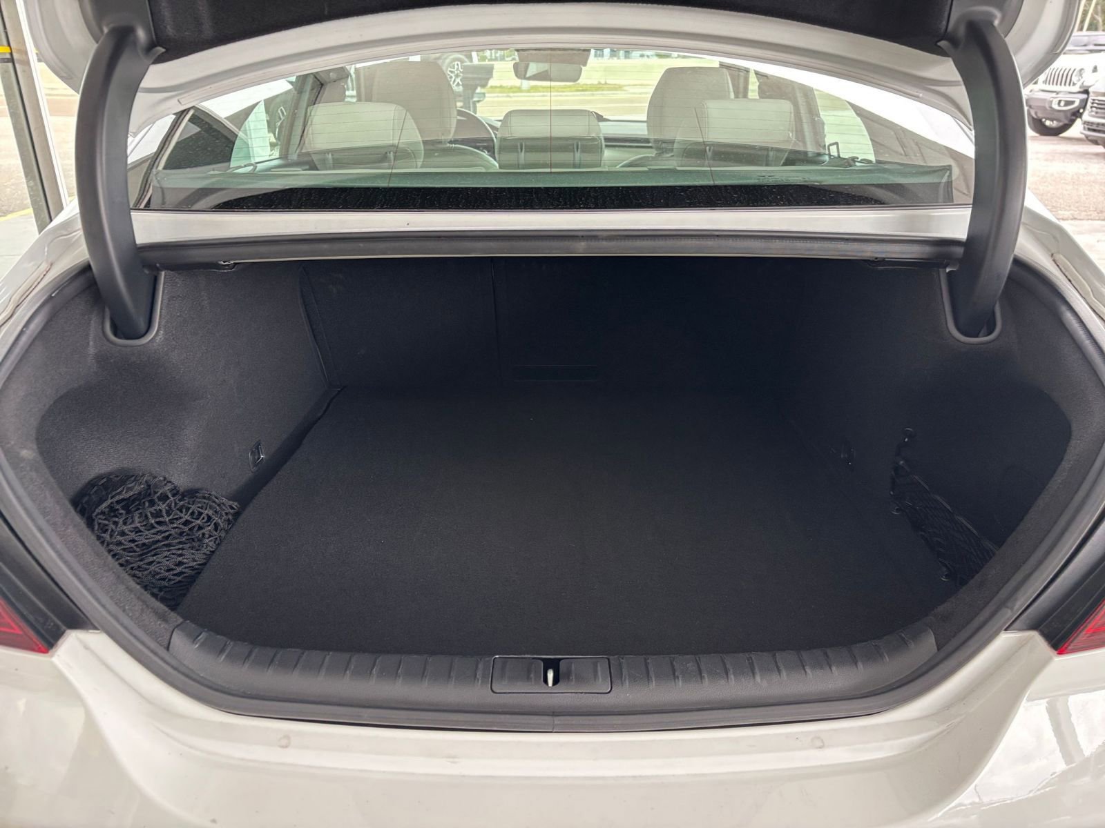 Thumbnail: 2025 Genesis G70 - 32