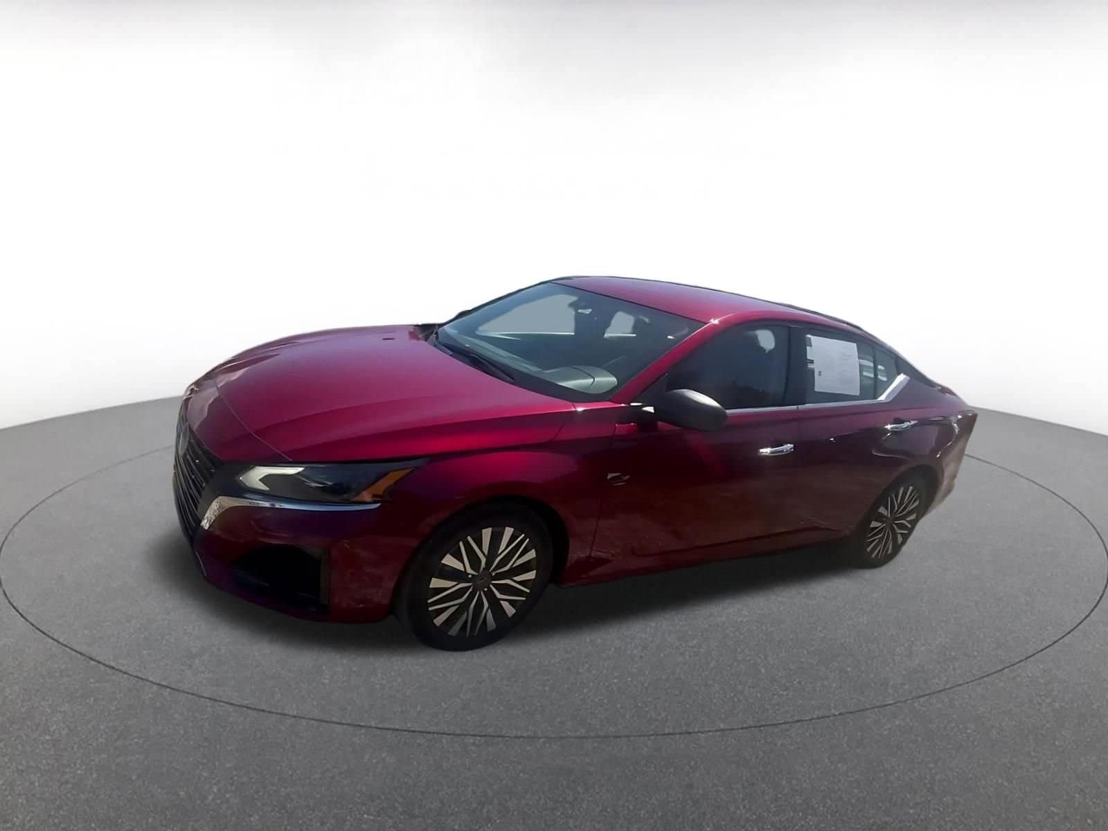Thumbnail: 2025 Nissan Altima - 4
