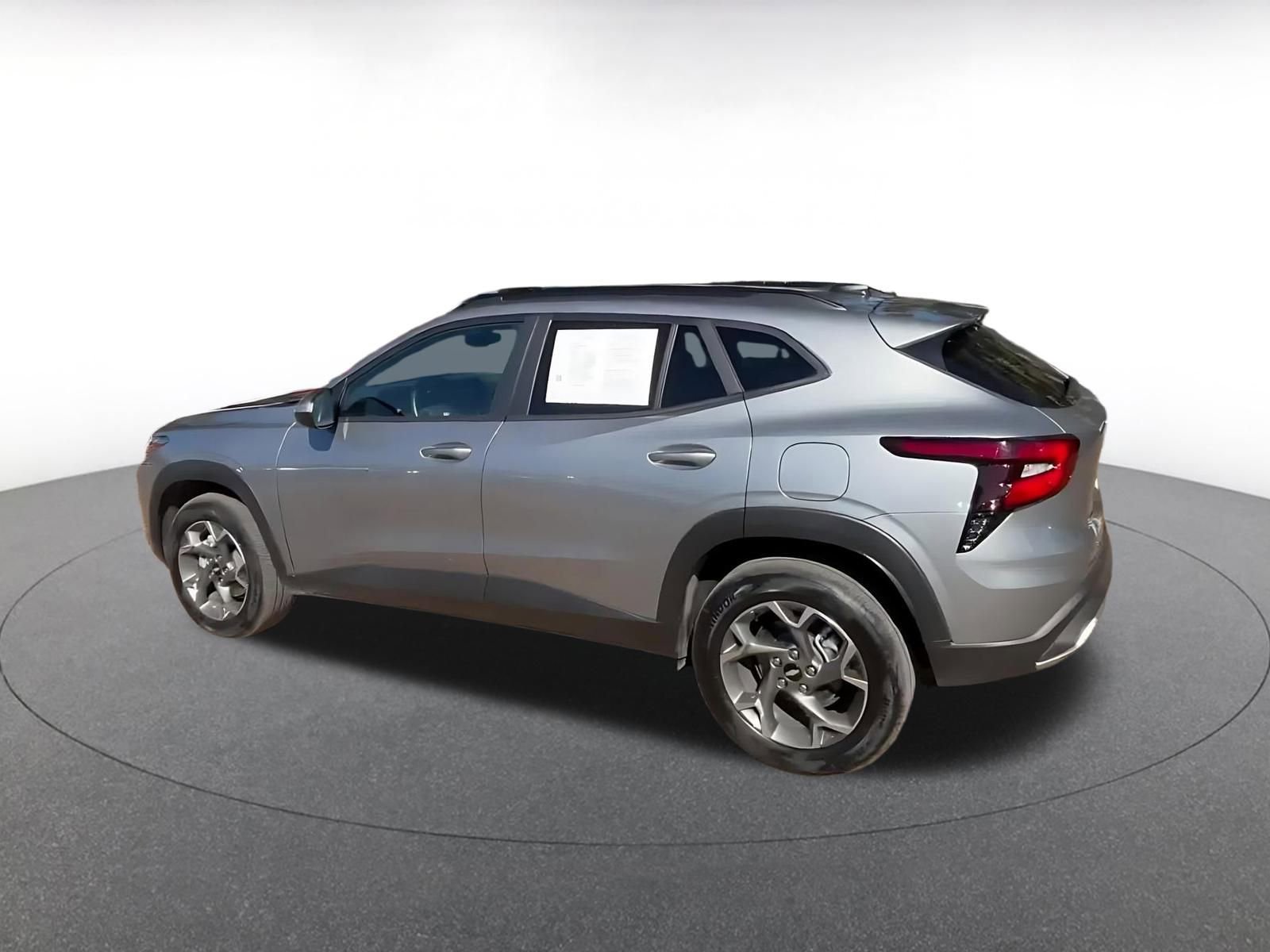 Thumbnail: 2025 Chevrolet Trax - 10