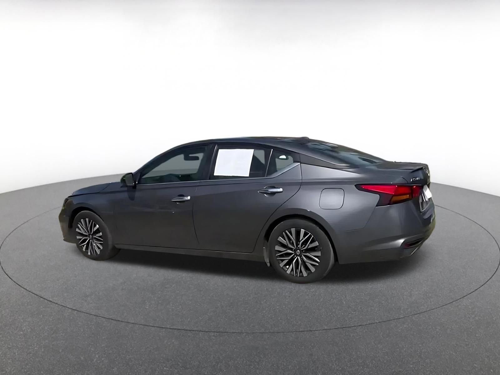 Thumbnail: 2025 Nissan Altima - 10