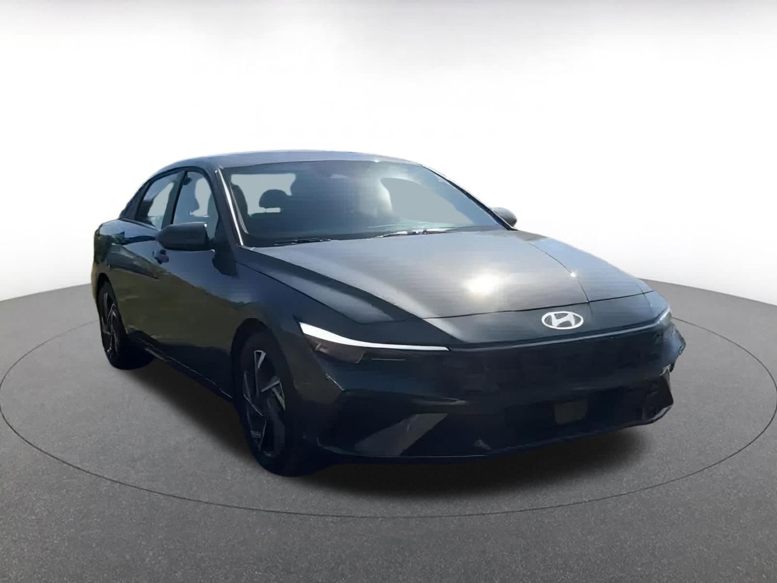 Thumbnail: 2025 Hyundai Elantra - 3