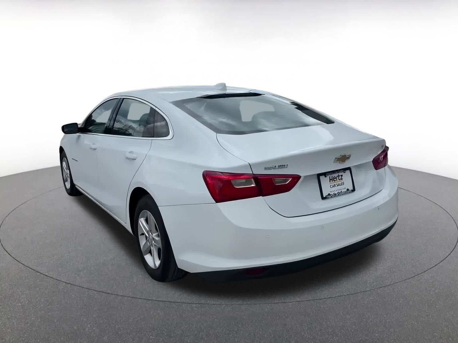 Thumbnail: 2024 Chevrolet Malibu - 11