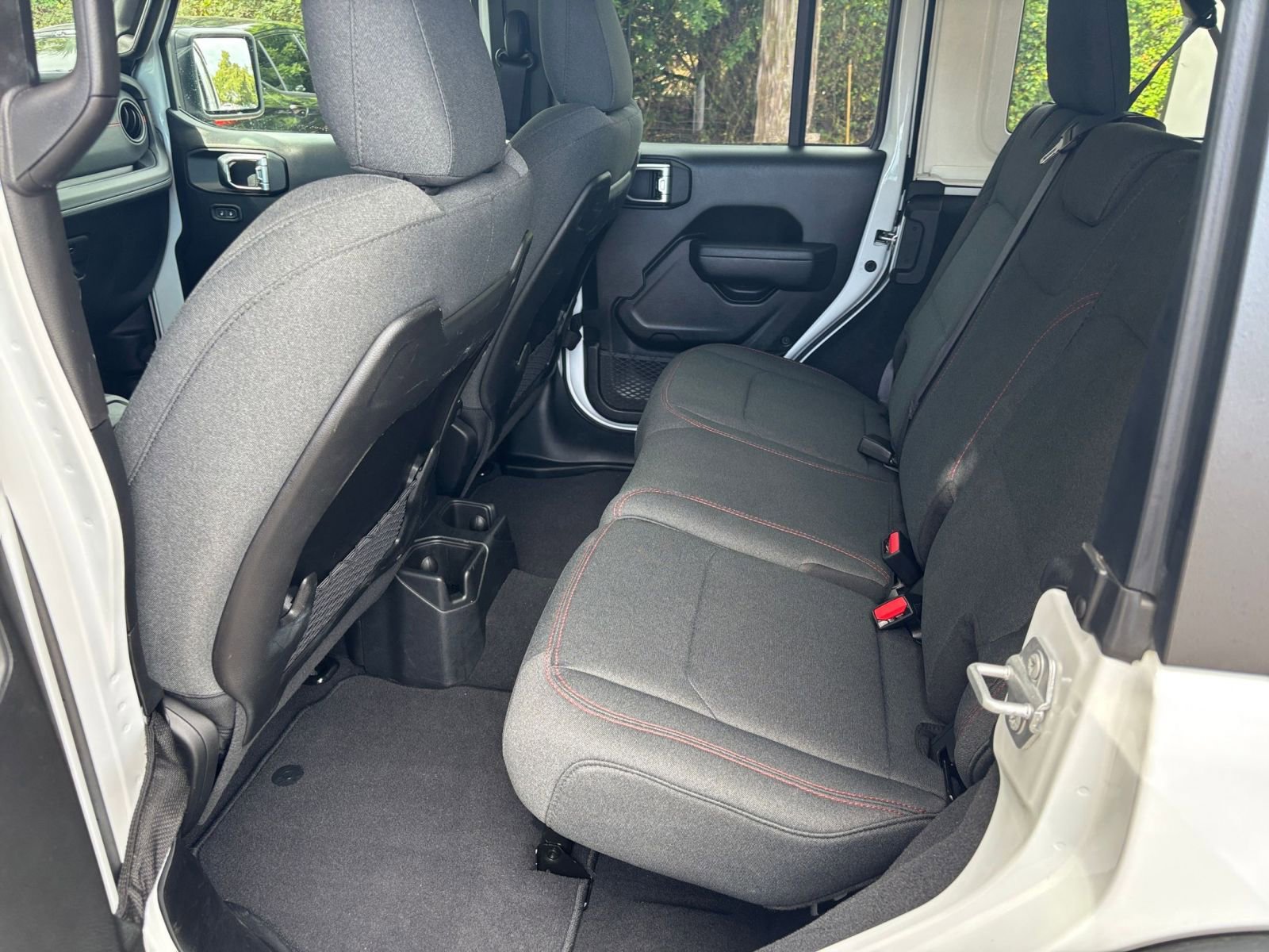 Thumbnail: 2025 Jeep Wrangler - 25