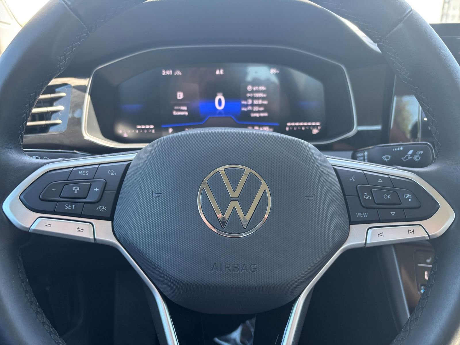 Thumbnail: 2025 Volkswagen Jetta - 27