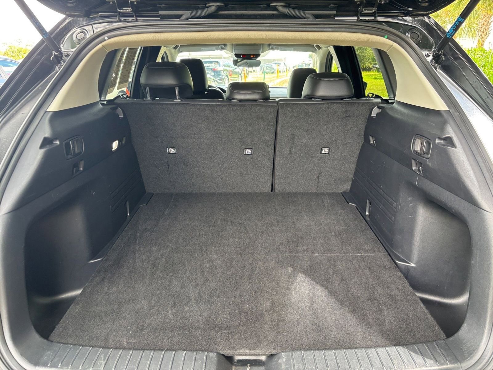 Thumbnail: 2025 Mazda CX-50 - 31