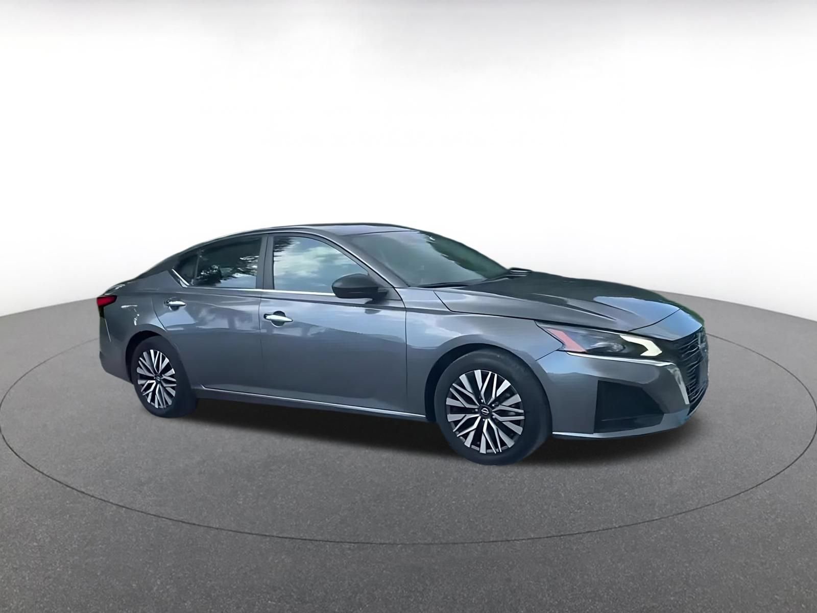 Thumbnail: 2025 Nissan Altima - 2