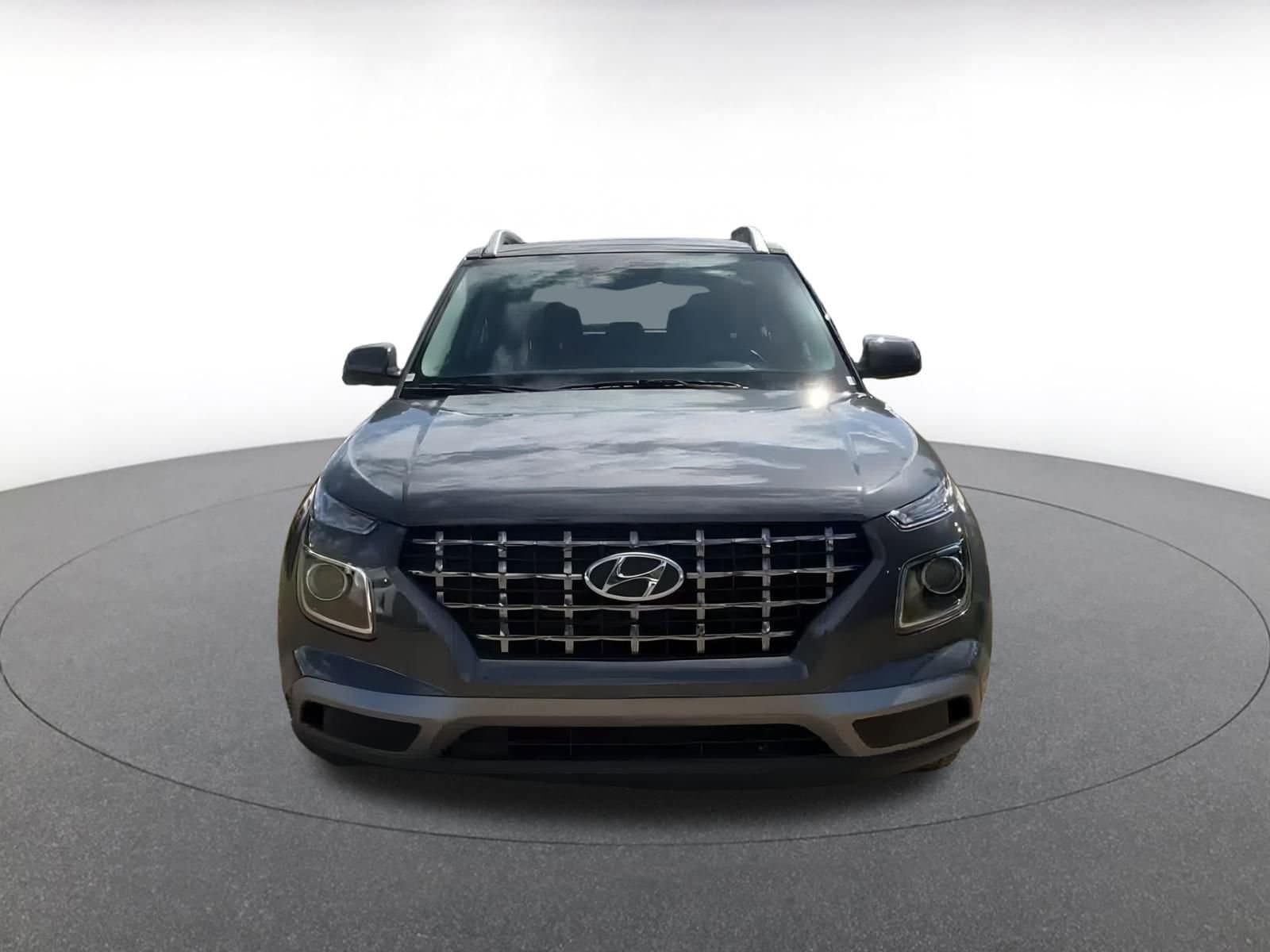 Thumbnail: 2025 Hyundai Venue - 4