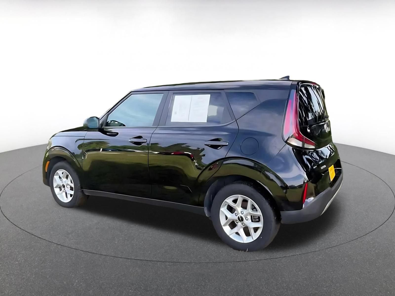 Thumbnail: 2025 Kia Soul - 8