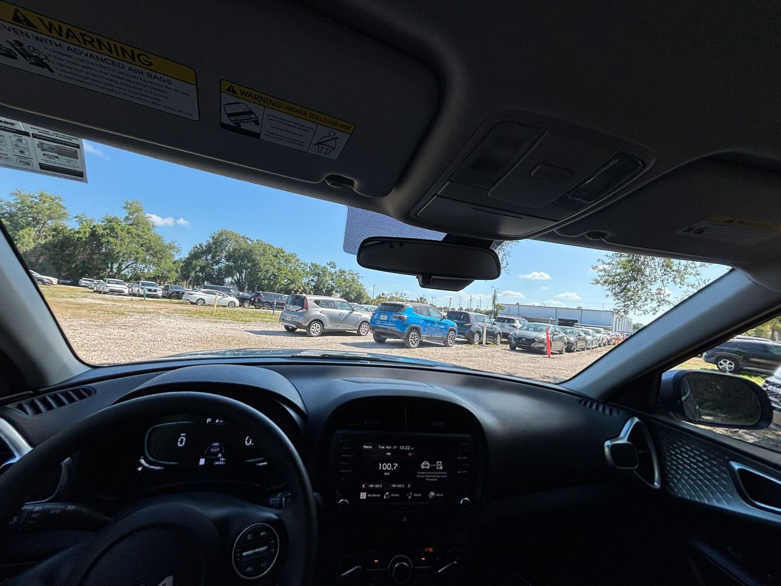 Thumbnail: 2025 Kia Soul - 32