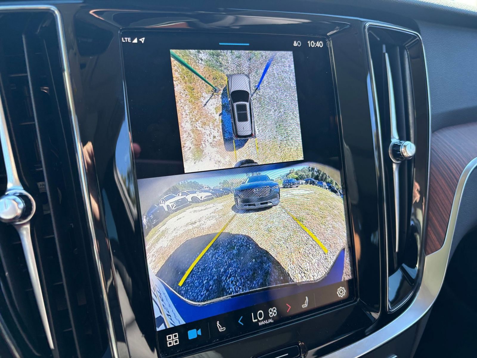 Thumbnail: 2025 Volvo S60 - 17