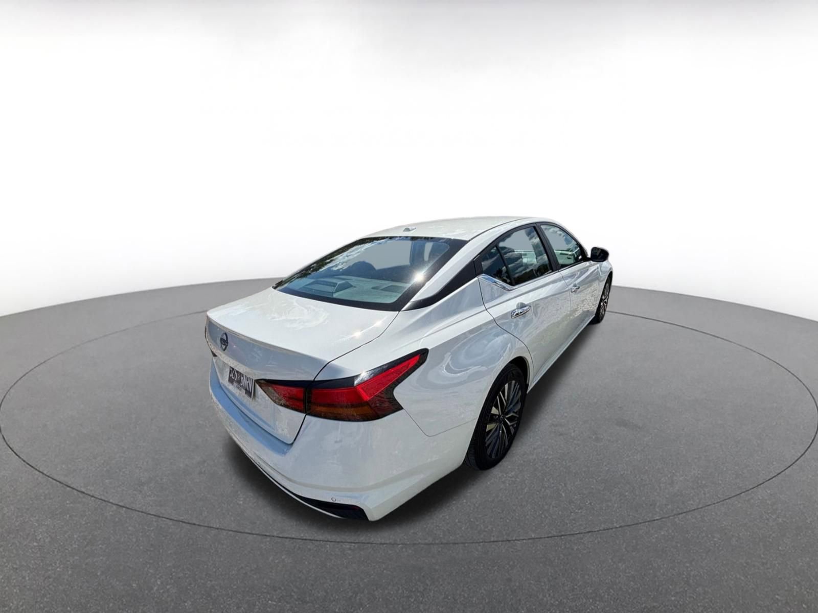 Thumbnail: 2025 Nissan Altima - 8