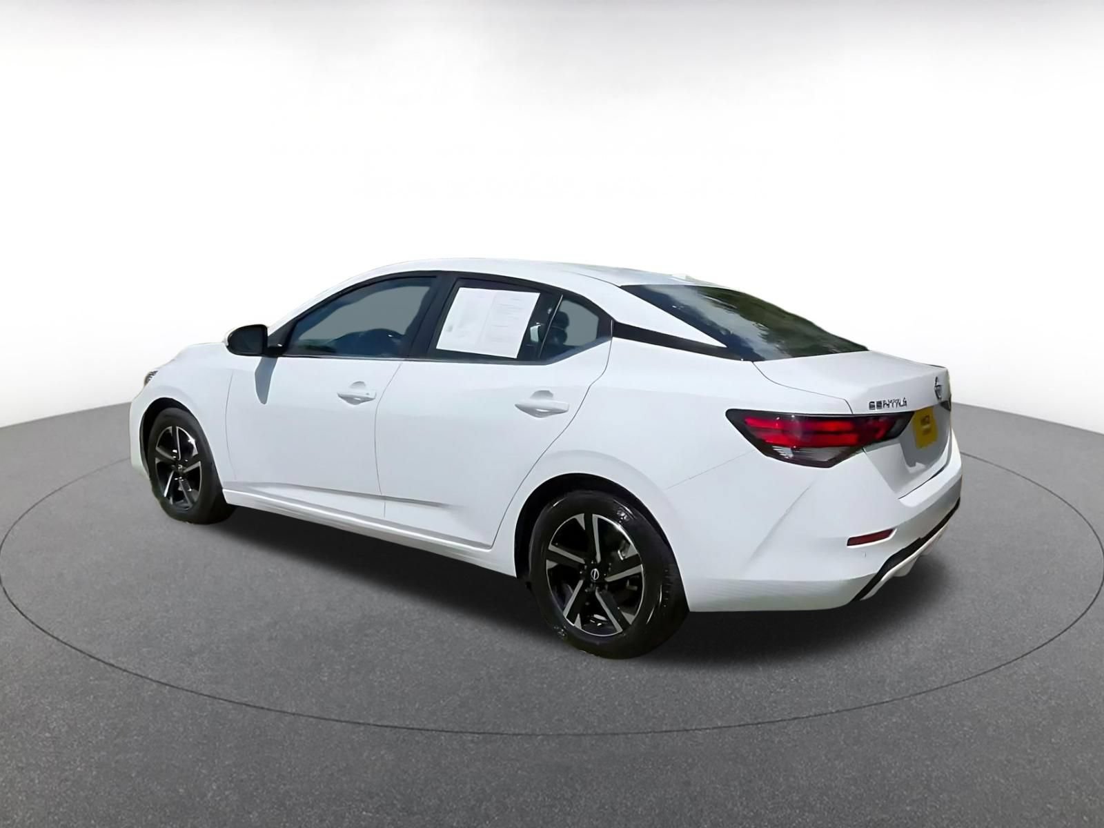 Thumbnail: 2025 Nissan Sentra - 9