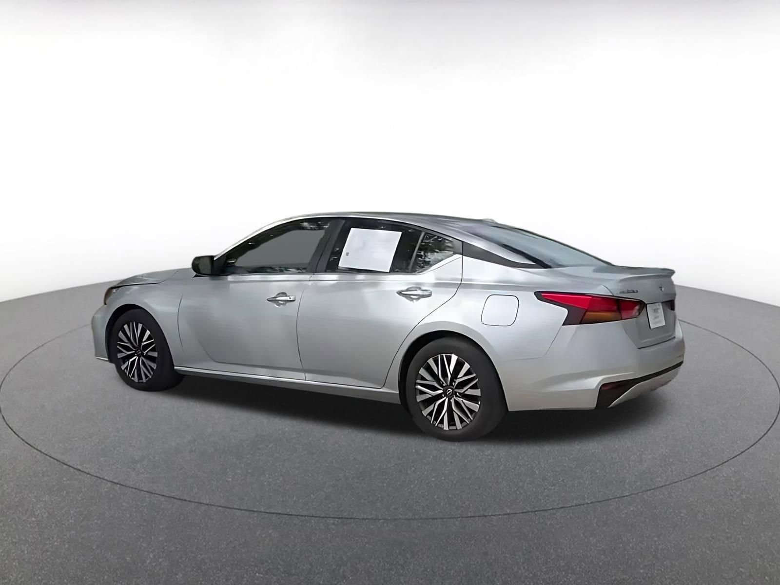 Thumbnail: 2025 Nissan Altima - 10
