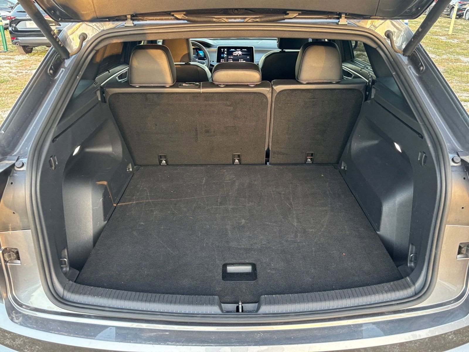 Thumbnail: 2025 Volkswagen Atlas - 31