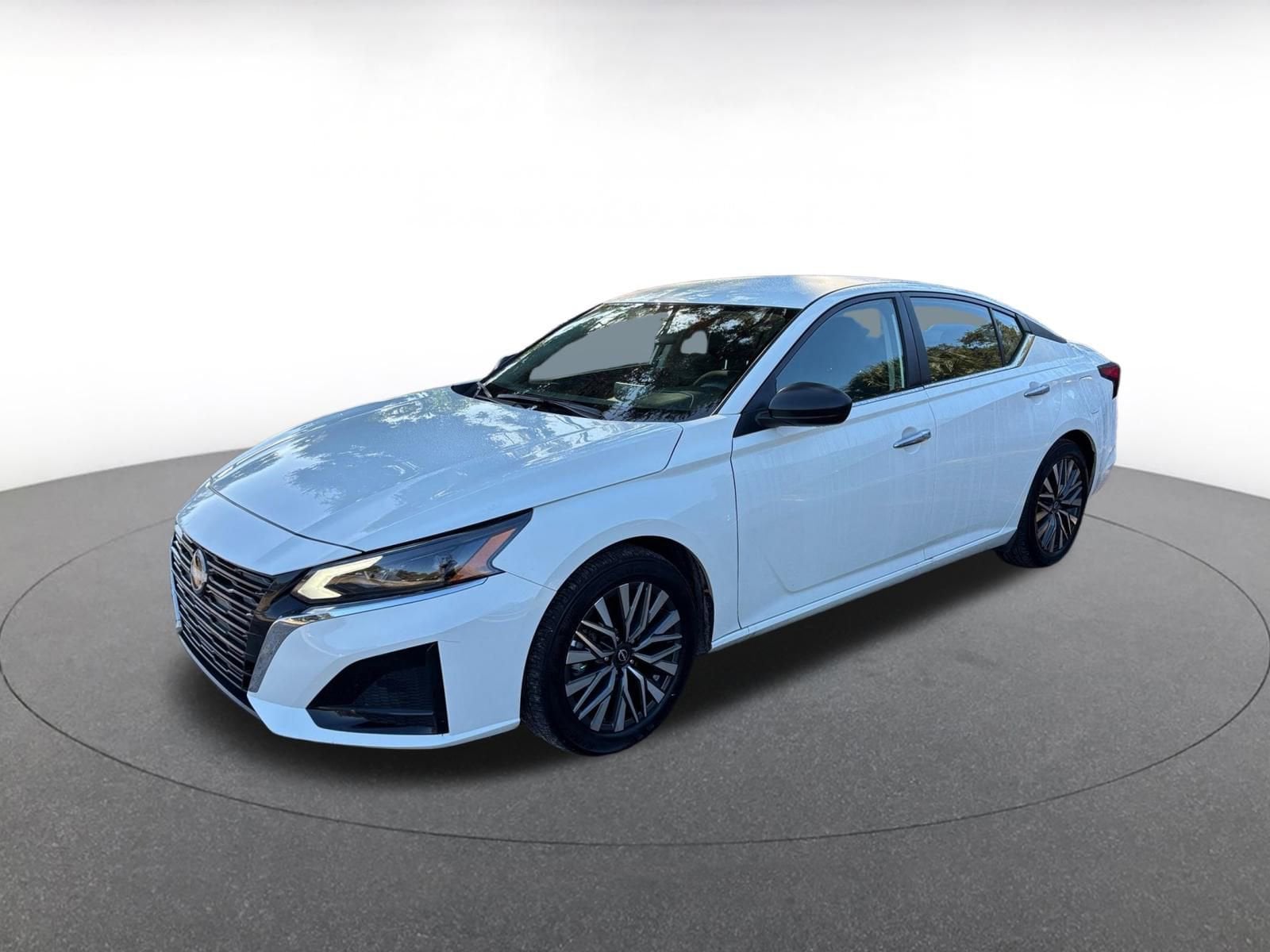 Thumbnail: 2025 Nissan Altima - 4