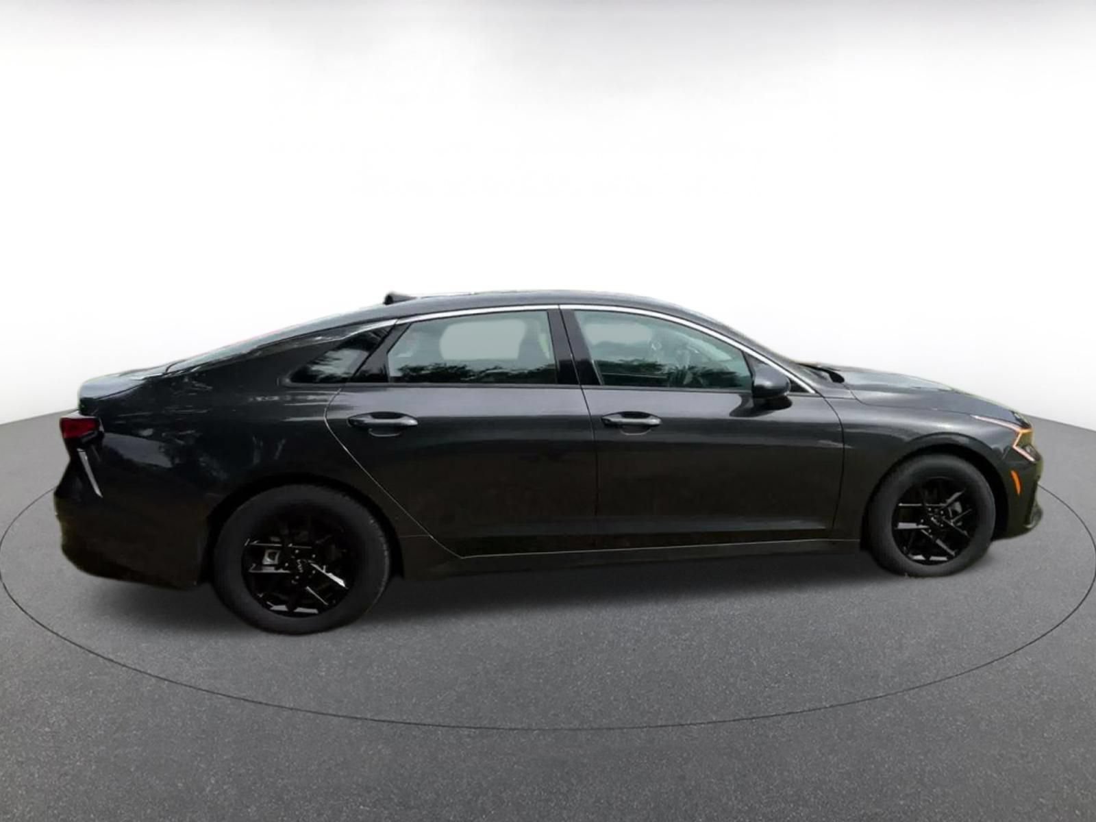 Thumbnail: 2025 Kia K5 - 15