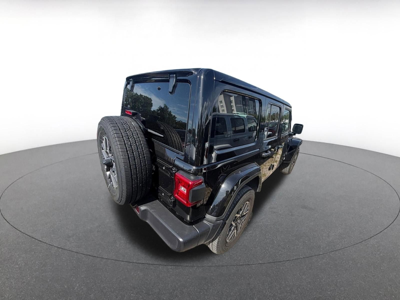 Thumbnail: 2025 Jeep Wrangler - 6