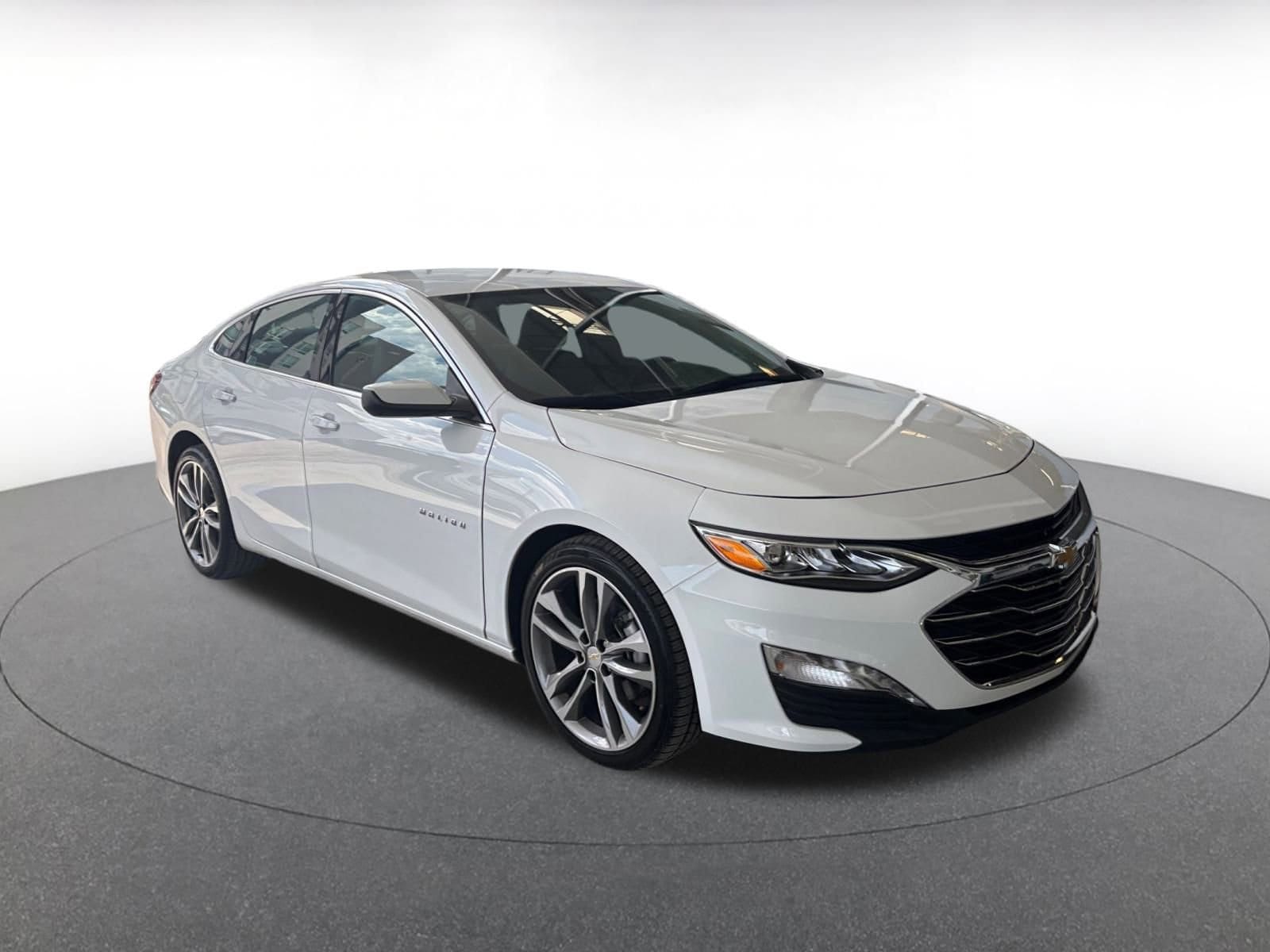 Thumbnail: 2024 Chevrolet Malibu - 1