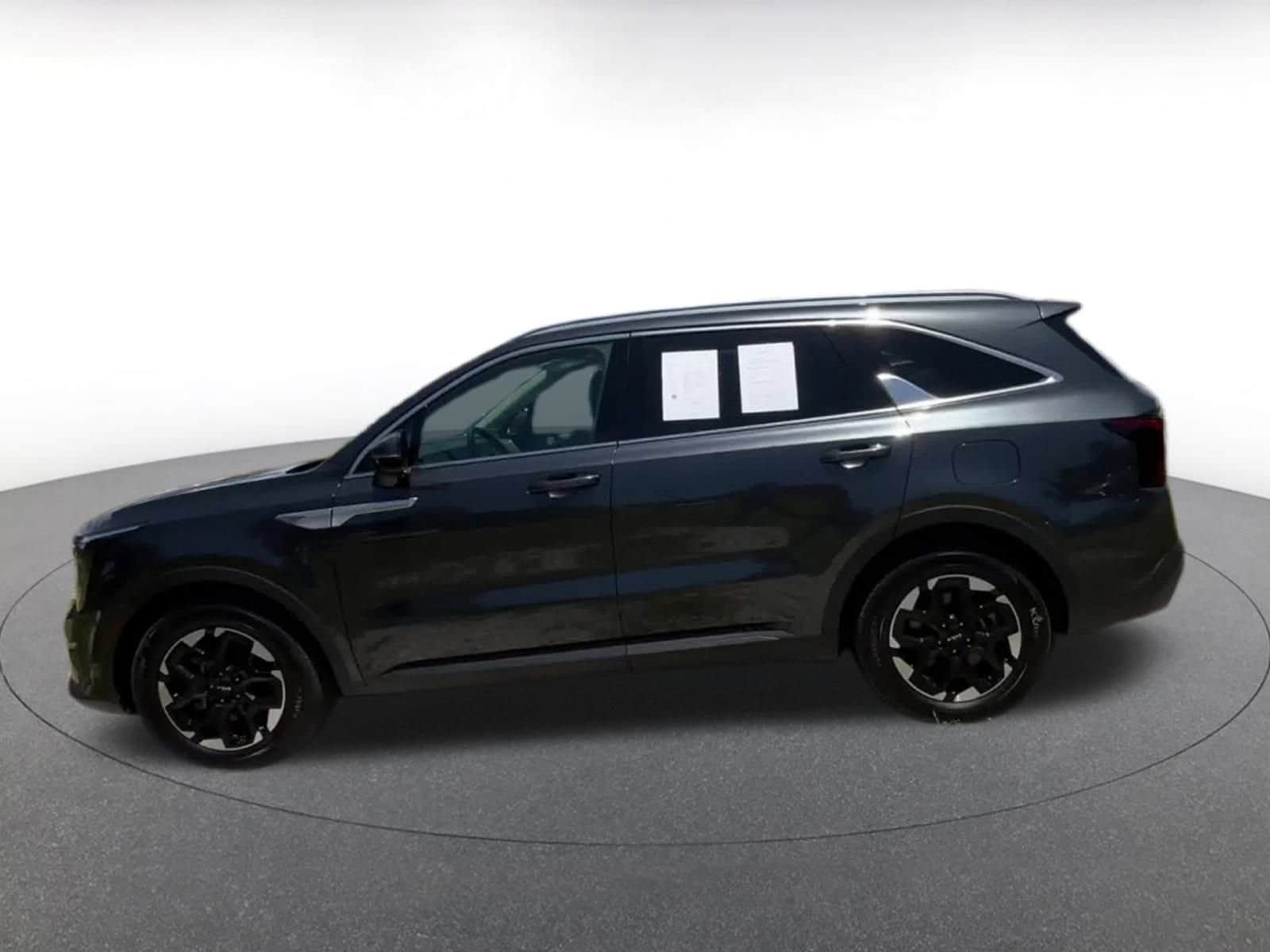 Thumbnail: 2024 Kia Sorento - 7