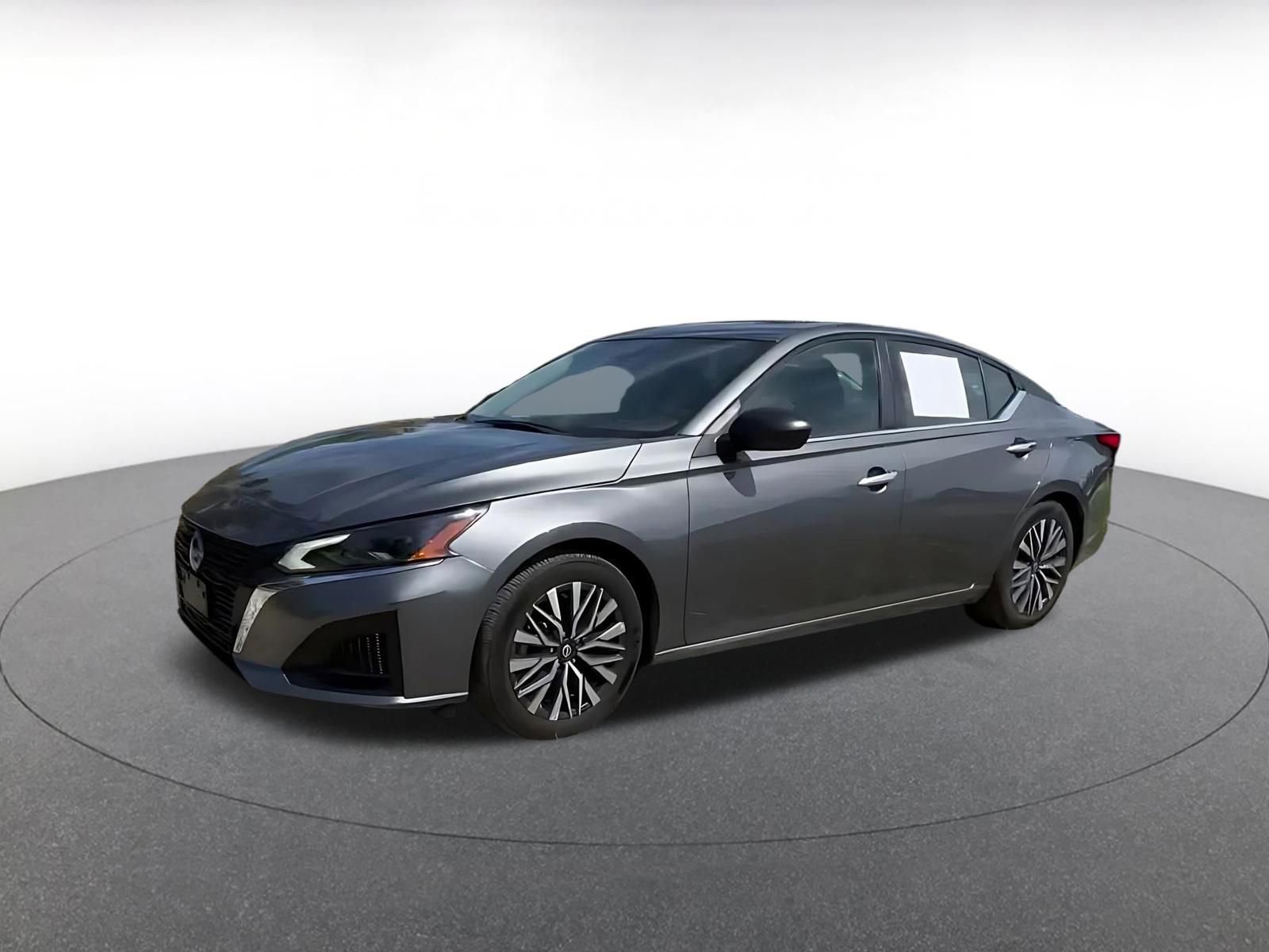 Thumbnail: 2025 Nissan Altima - 8