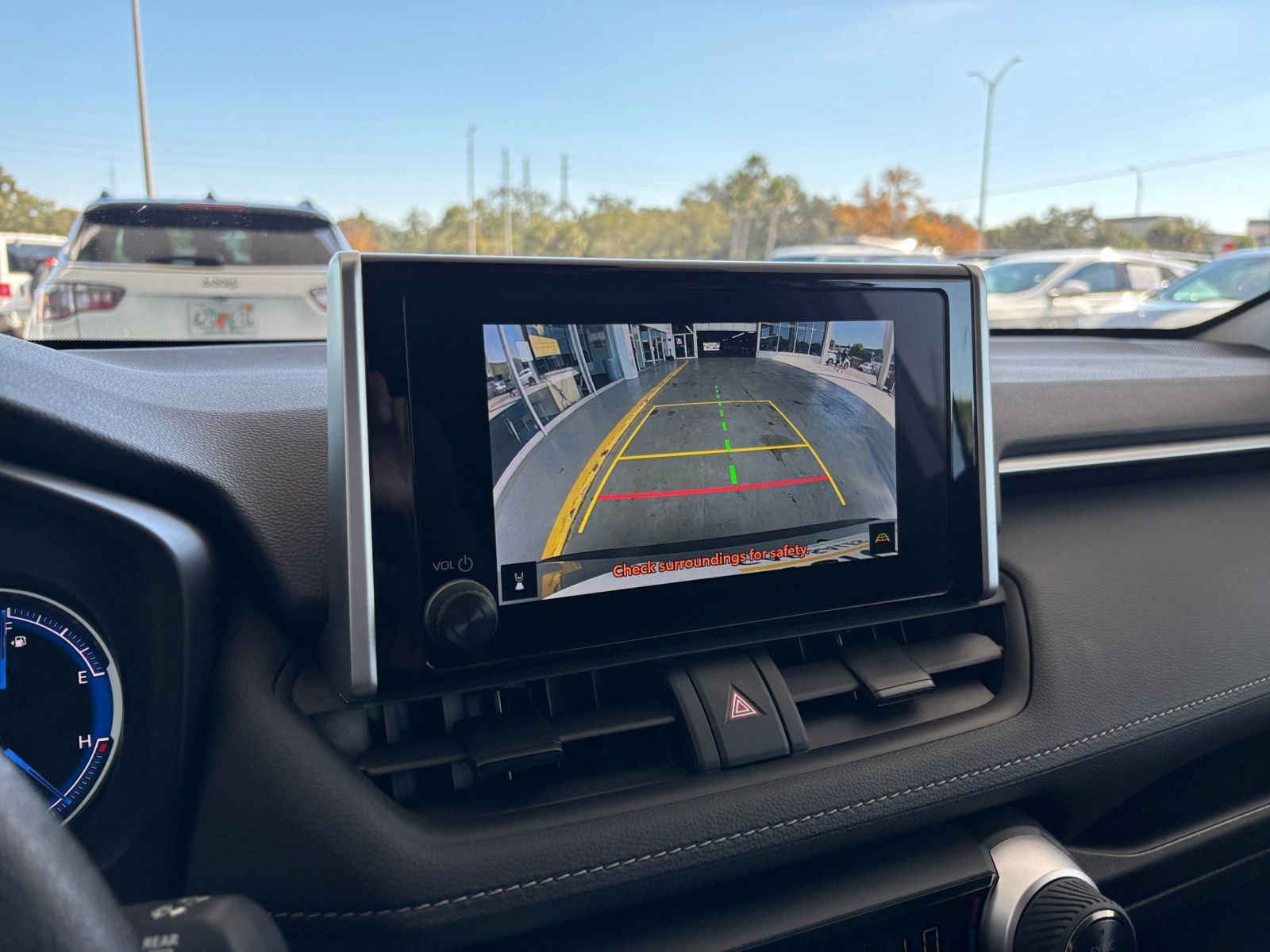 Thumbnail: 2025 Toyota RAV4 - 18