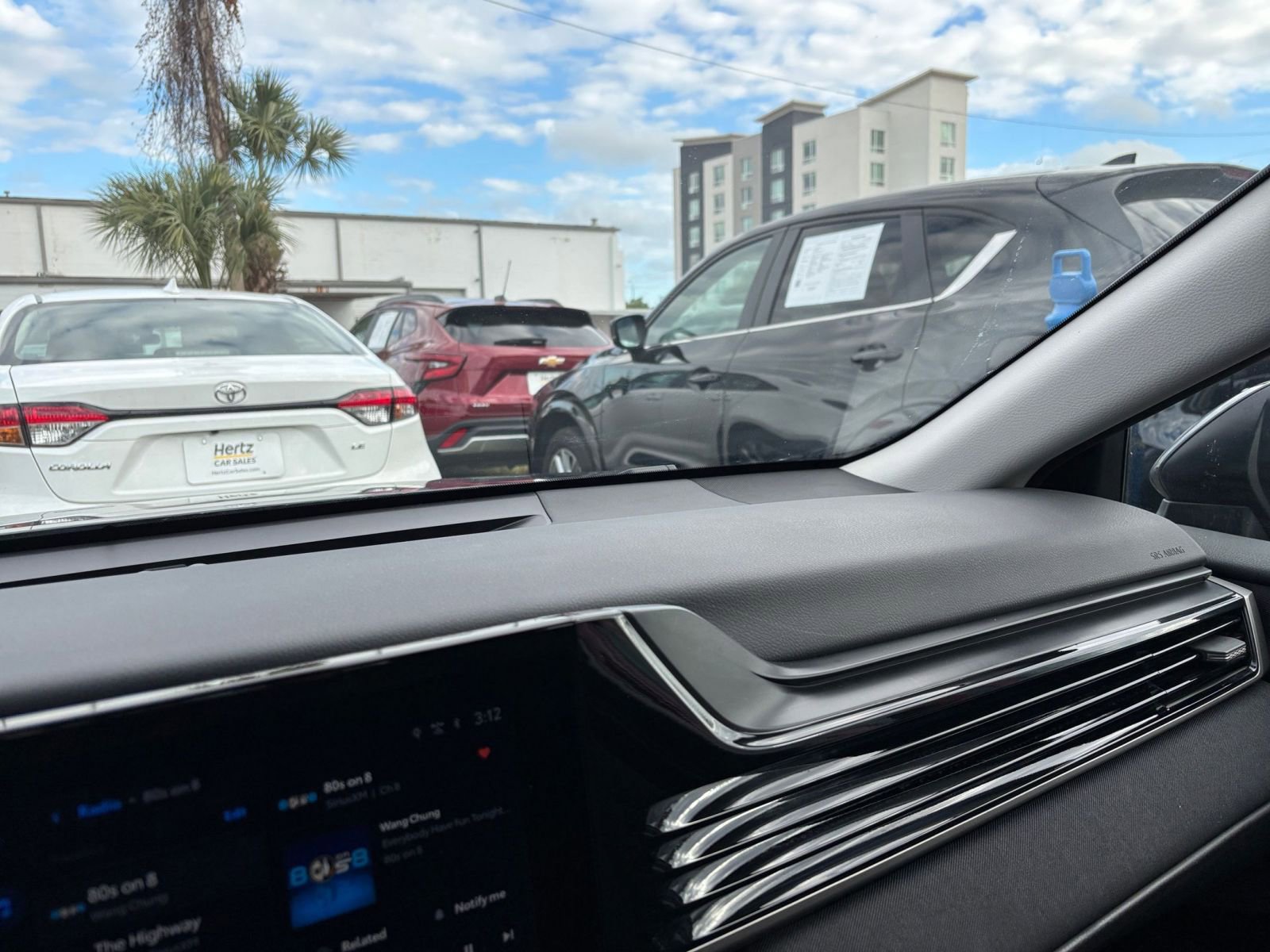 Thumbnail: 2025 Toyota Camry - 35