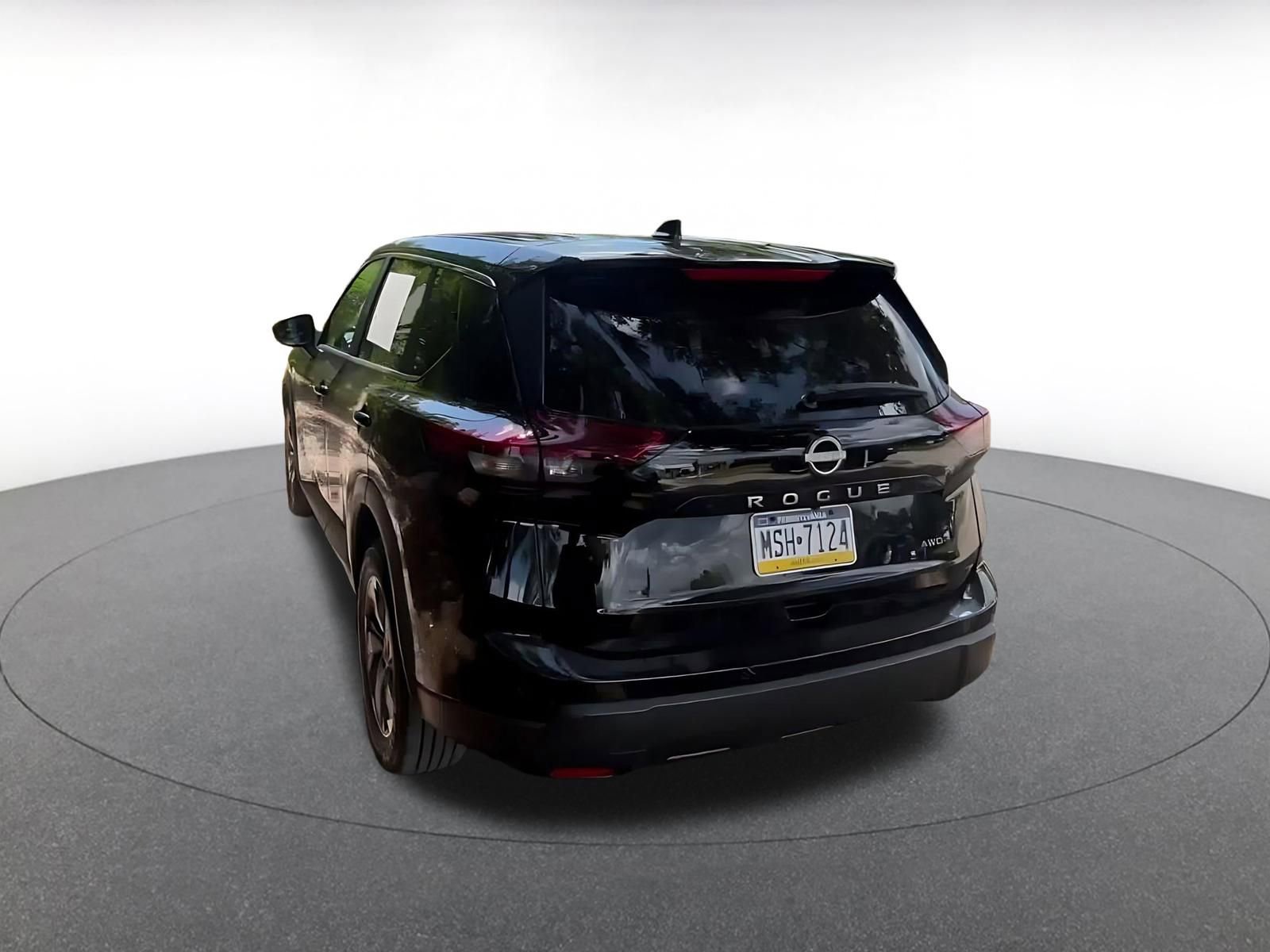 Thumbnail: 2025 Nissan Rogue - 15